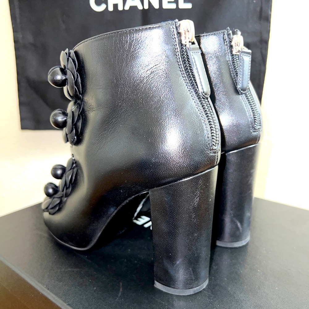 Chanel Lambskin Black Camellia Floral Leather Ankle Dressy Heel Boots Size 6.5US - Picture 9 of 16